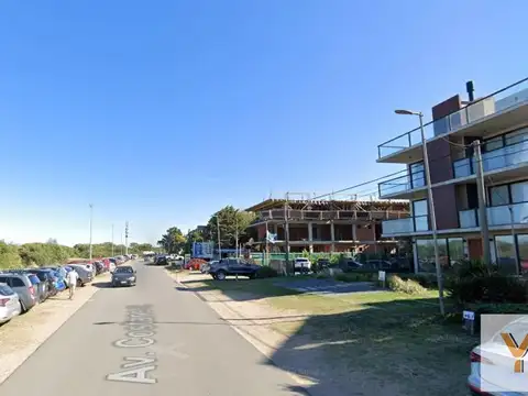 Avenida Costanera e/ Avenida 4 y Avenida 5