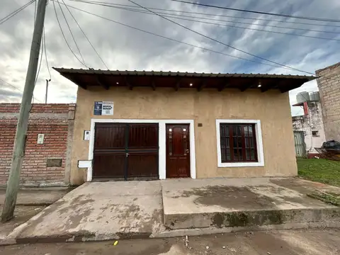 Casa en Venta con 1 cochera