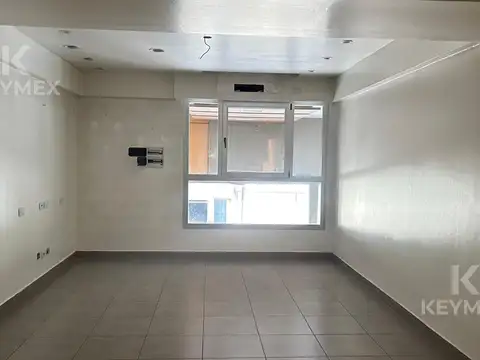 Oficina en Alquiler en Complejo 46 Plaza, $ 1.200.000