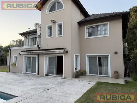 Casa 7 ambientes con 6 baños