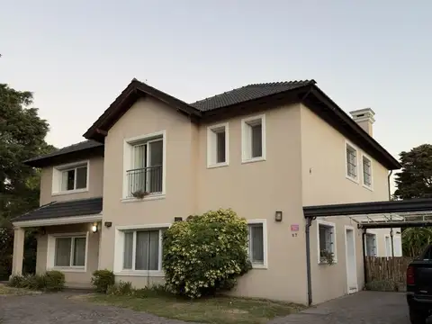 Casa en Venta de 5 dormitorios