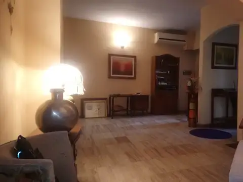 Depto Tipo Casa en Venta de 6 ambientes