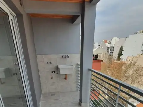 Departamento en Alquiler en Flores, $ 900.000