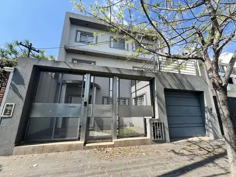 Casa 6 ambientes venta Ramos Mejia