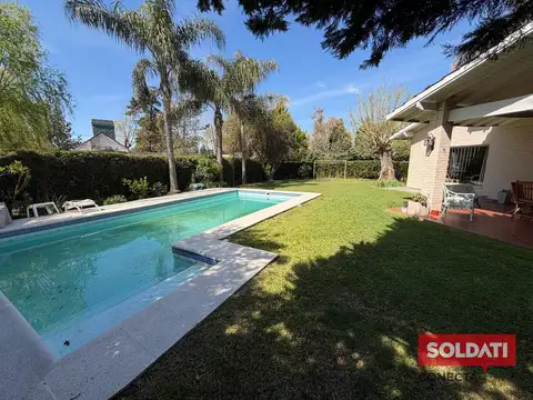 Aristobulo del Valle al 2600