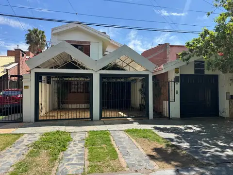 Tres Cerritos, Los Ceibos