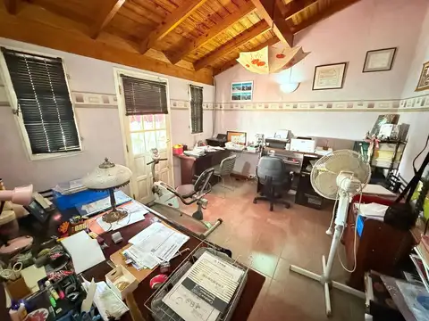 Casa en Venta con 3 cocheras