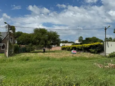 Terreno en Venta 50  mts Fondo