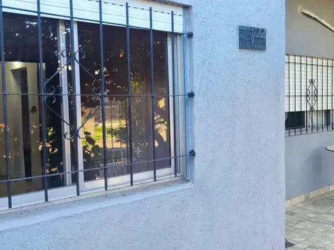 Casa en Alquiler en Virrey del Pino, $ 400.000