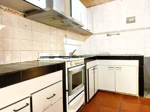 Casa 2 ambientes con 1 baño