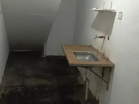 Depto Tipo Casa en Alquiler en Chilavert, $ 350.000