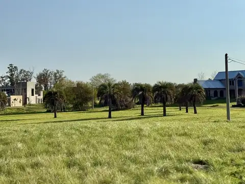 Esquina frente Rio - Solares norte