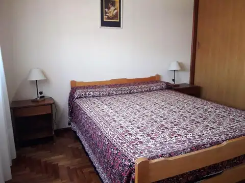 Depto Tipo Casa 3 ambientes con 2 baños