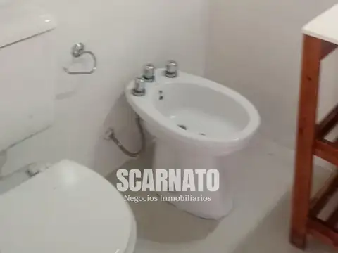 Depto Tipo Casa 4 ambientes con 2 baños