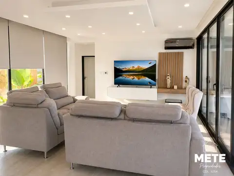 Casa 4 ambientes con 3 baños