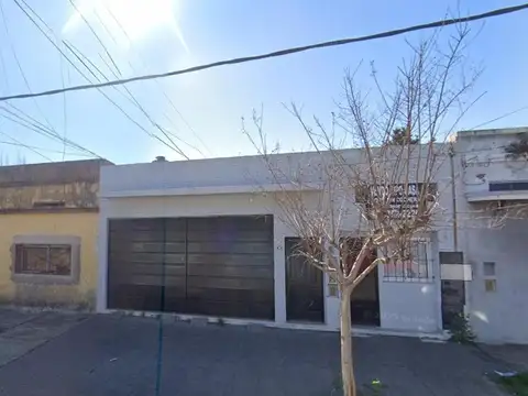 Juan Larrea e/ Belelli y Vetere