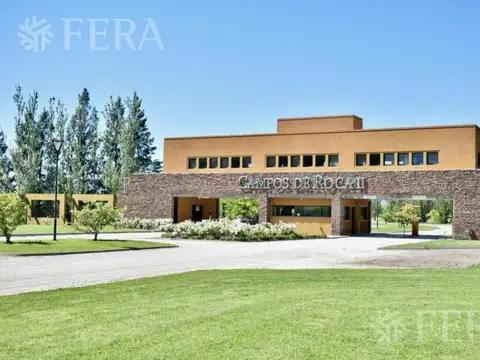 Venta lote de 1833 m2 en Campos de Roca II