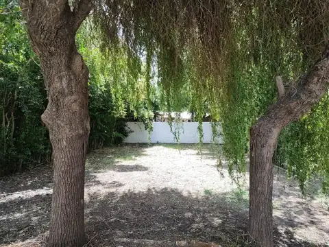 Casa 6 ambientes con 2 baños