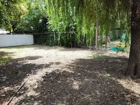 Julio Fernandez Villanueva e/ Ernesto de la Carcova y General Ibarra