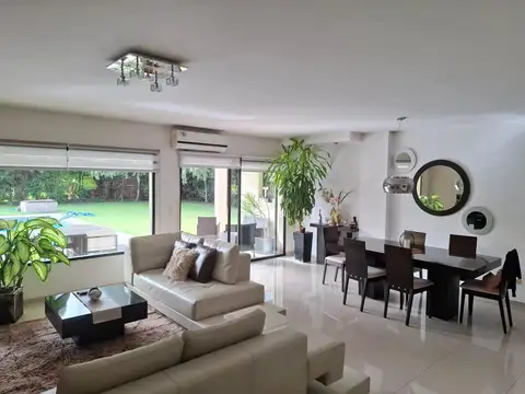 Casa en Venta al Noroeste