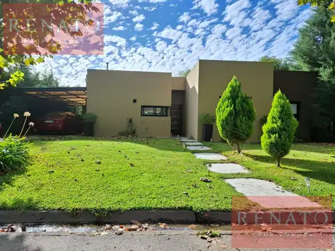 Casa 5 ambientes con 2 baños