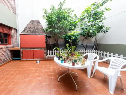 Casa en venta V. Pueyrredòn-patio-parrilla-garage