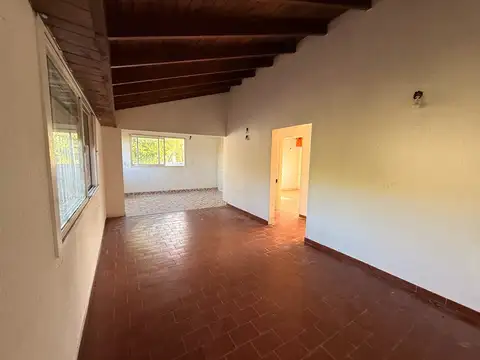Depto Tipo Casa en Alquiler de 2 dormitorios