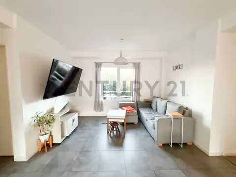 Departamento 3 ambientes con 2 baños
