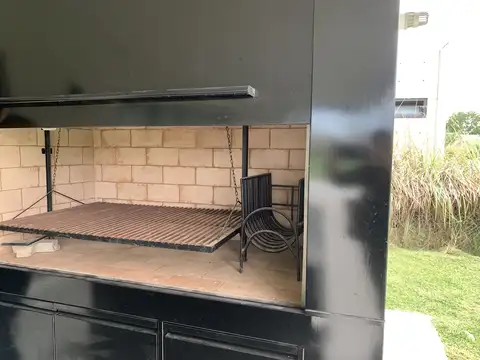 Casa en Venta con 4 cocheras