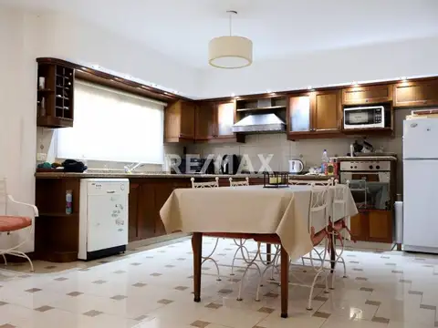 Casa en Venta en Castelar, USD 259.000