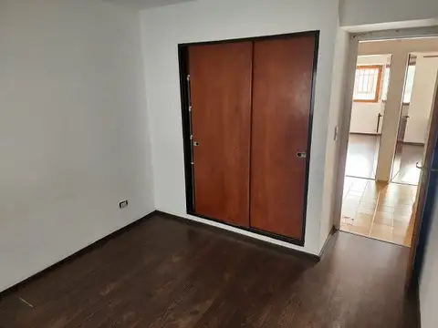 Amplio departamento de 3 dormitorios en el mejor barrio de la ciudad a 500mts del Centro Cívico