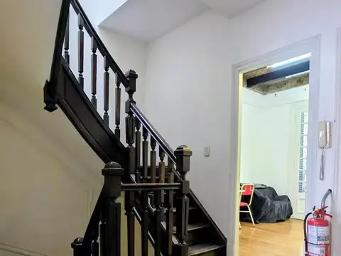 Casa 6 ambientes con 2 baños