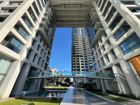 Avenida del Libertador 100