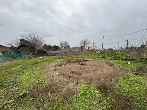 Terreno en Venta 28  mts Fondo