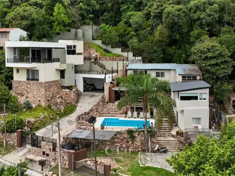 Casa 6 ambientes con 2 baños