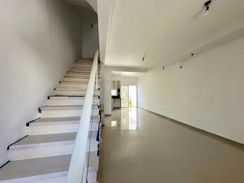 Alferez Hipólito Bouchard 3600