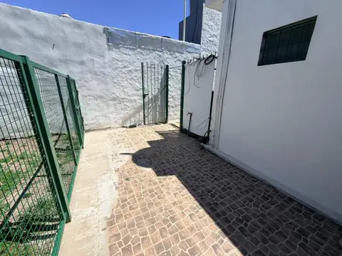 Depto Tipo Casa en Alquiler en Virreyes Estacion, $ 750.000