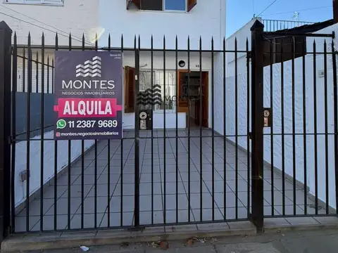 Dúplex en alquiler c/ cochera en Villa Luzuriaga