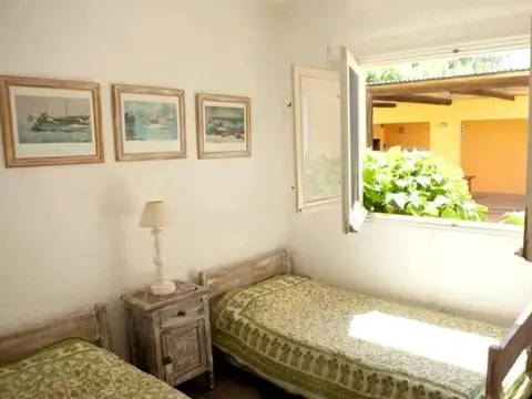 Casa en Alquiler Temporal con 3 cocheras