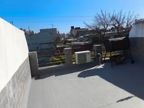 Depto Tipo Casa en Venta de 4 ambientes