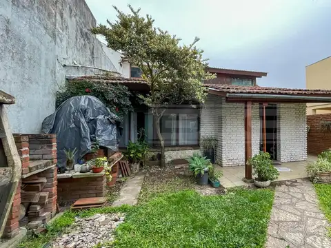 Casa en Venta en Olivos Maipú/Uzal, USD 250.000