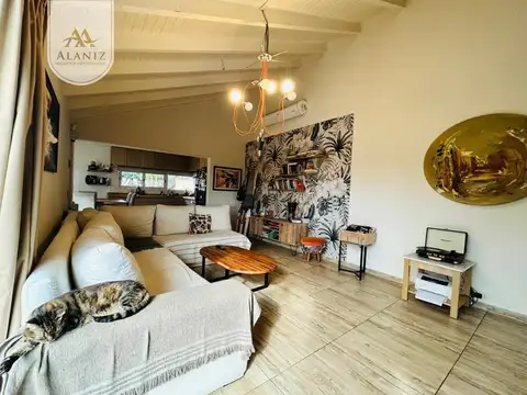 Casa 5 ambientes con 2 baños