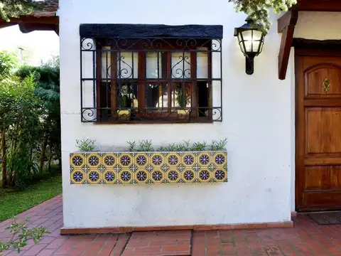 Casa en Venta en Francisco Alvarez, USD 185.000