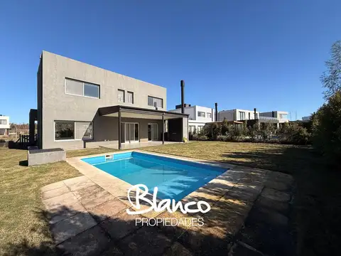 Casa  en Venta en Puertos, Escobar, G.B.A. Zona Norte