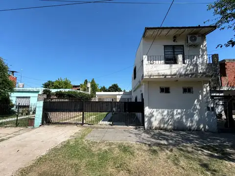 VENTA  LIBERTAD 2 CASAS SOBRE TERRENO PROPIO