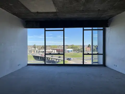 En venta a estrenar OFICINA al frente en Meridiano Business Center, Pilar