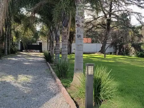 Casa en Venta con 1 cochera