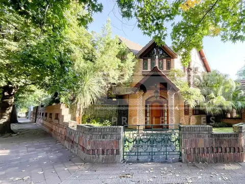 Chalet 5 dormitorios Venta - Martinez-Vias/Libert.