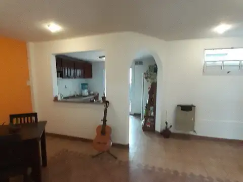 DEPARATAMENTO 3 AMBIENTES - 1° PISO POR ESCALERA - EL PALOMAR