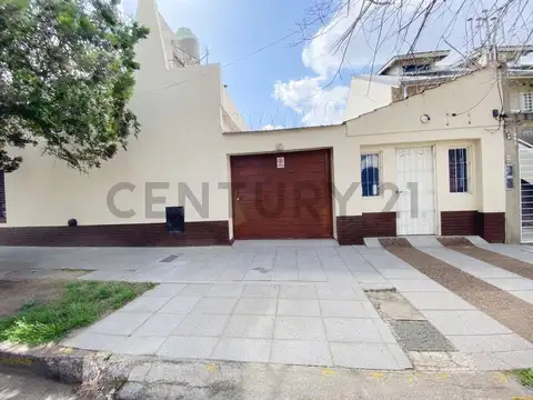 Casa en Venta en General San Martín, USD 200.000